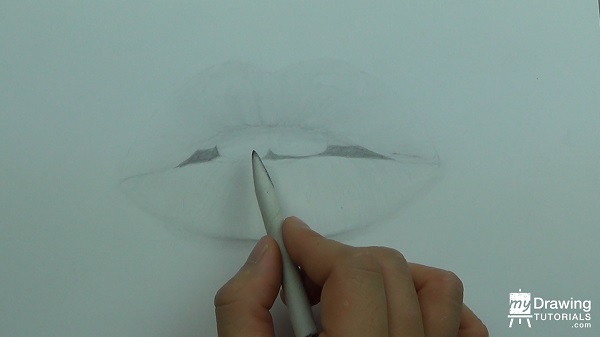 Glossy Lips Drawing 10