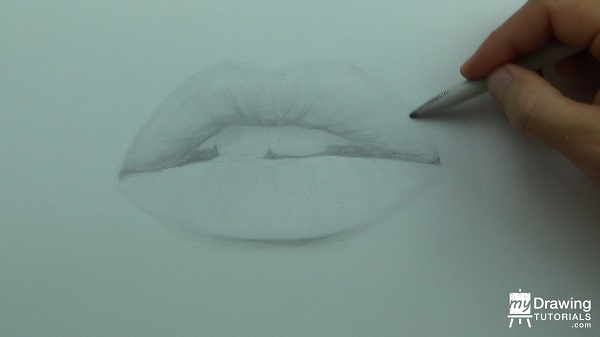 Glossy Lips Drawing 12
